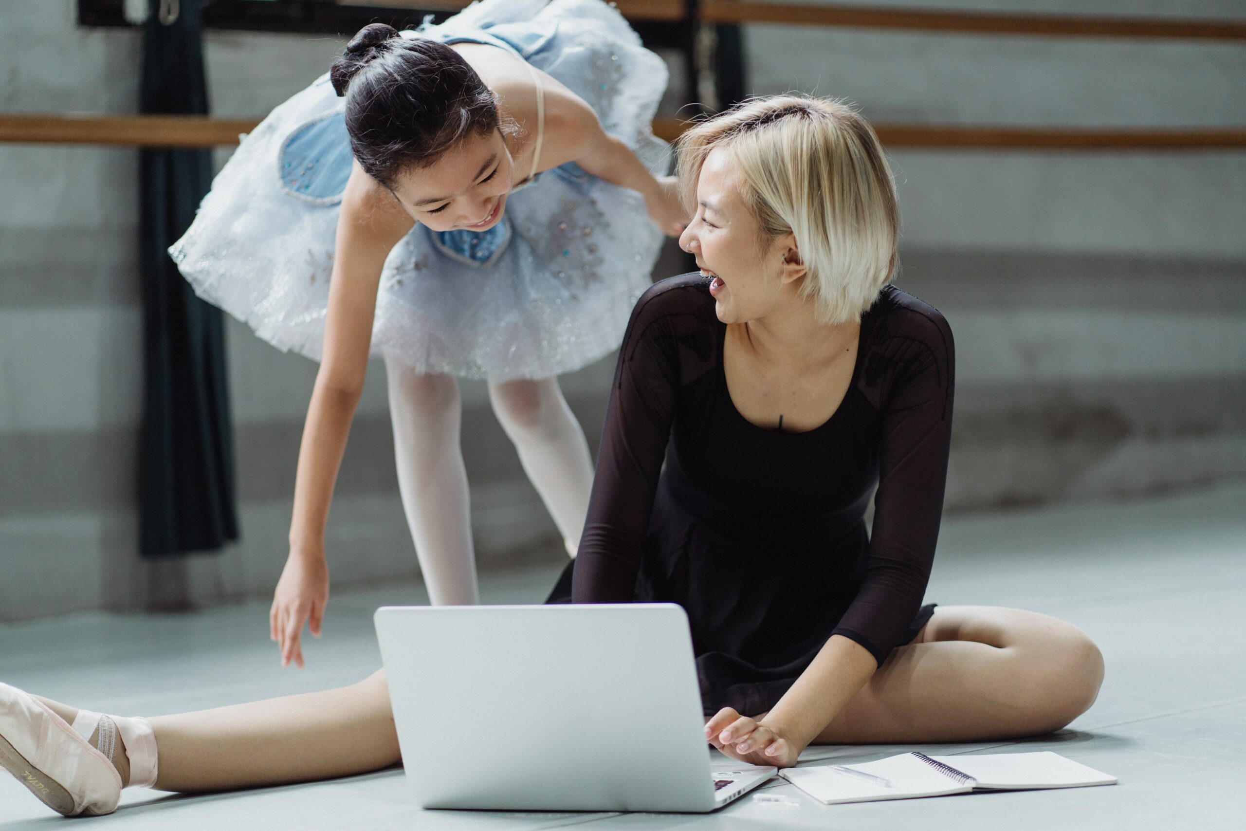 ballerina-looking-at-laptop